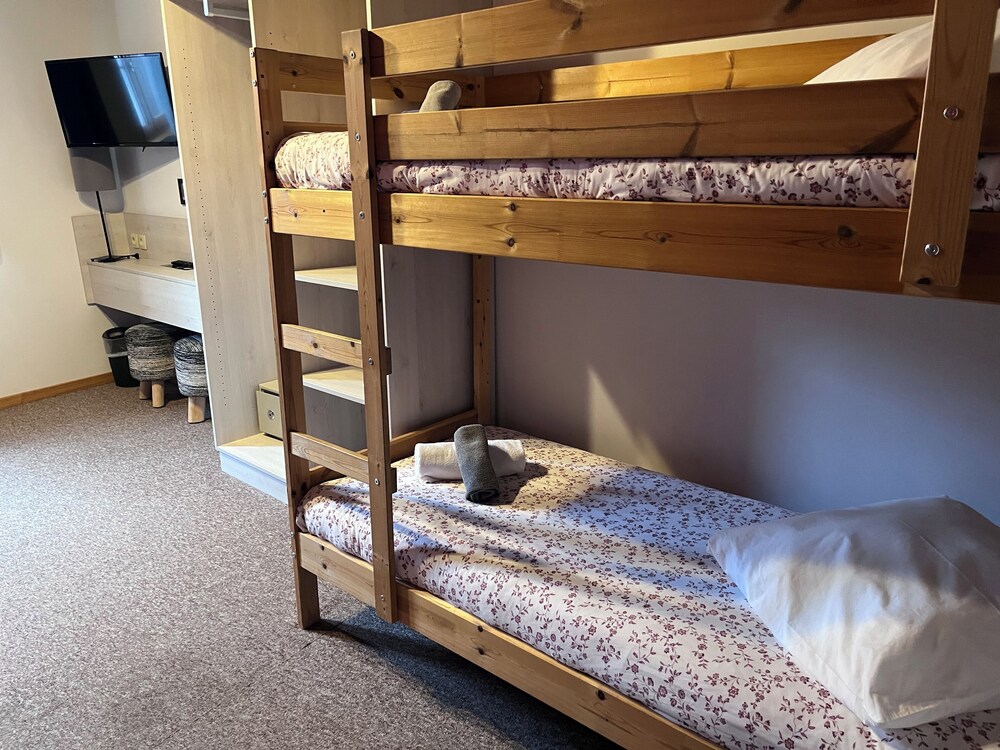 Comfort Quadruple Room, Valley View photo 2