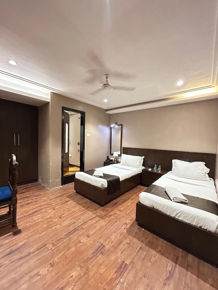 Deluxe Twin Room photo 1