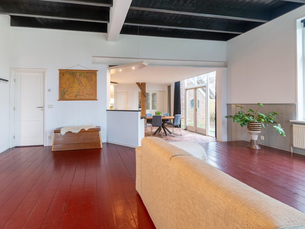 House photo 2