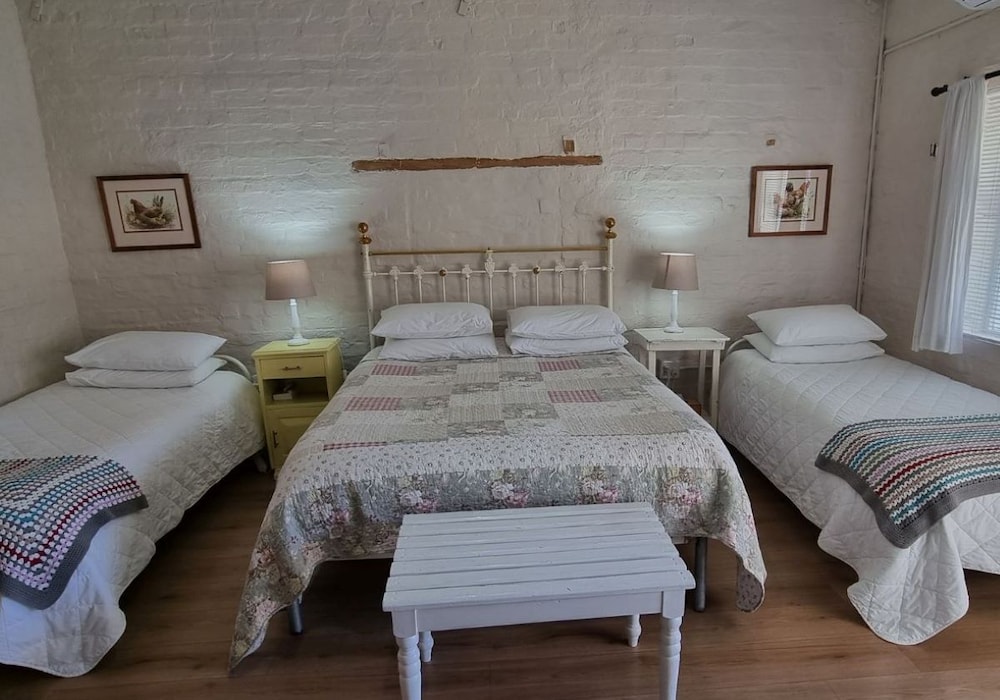 Swallow Room