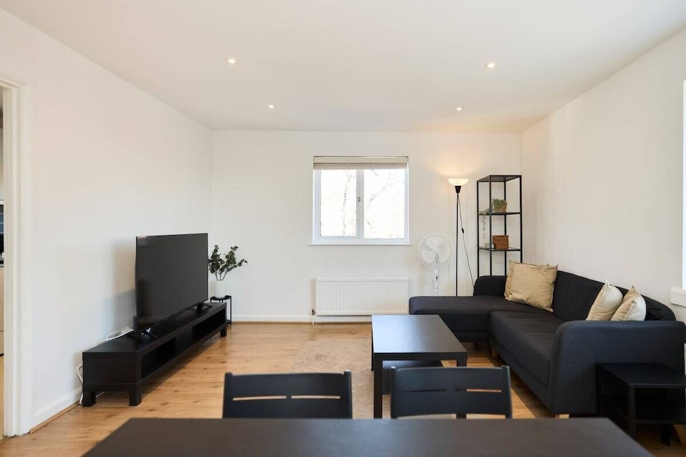 Apartment (2 Bedrooms)