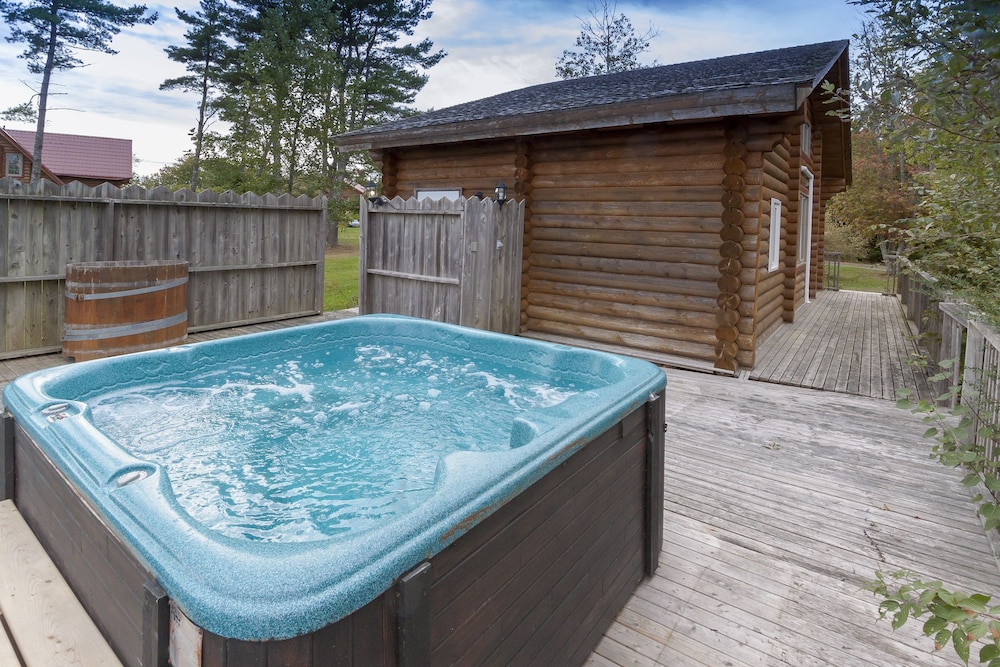 Chalet, 1 Bedroom, Hot Tub photo 3