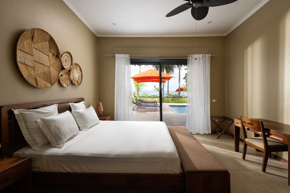 Deluxe Villa, 4 Bedrooms, Private Pool, Beachside photo 2