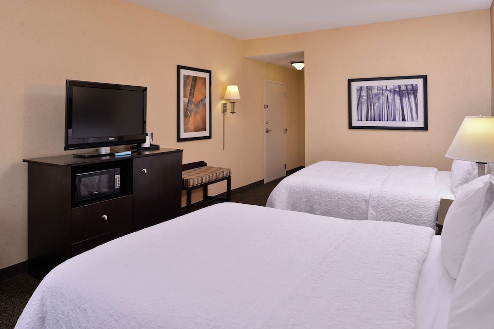 Two Queen Beds, Non-Smoking, Accessible - Photo 1