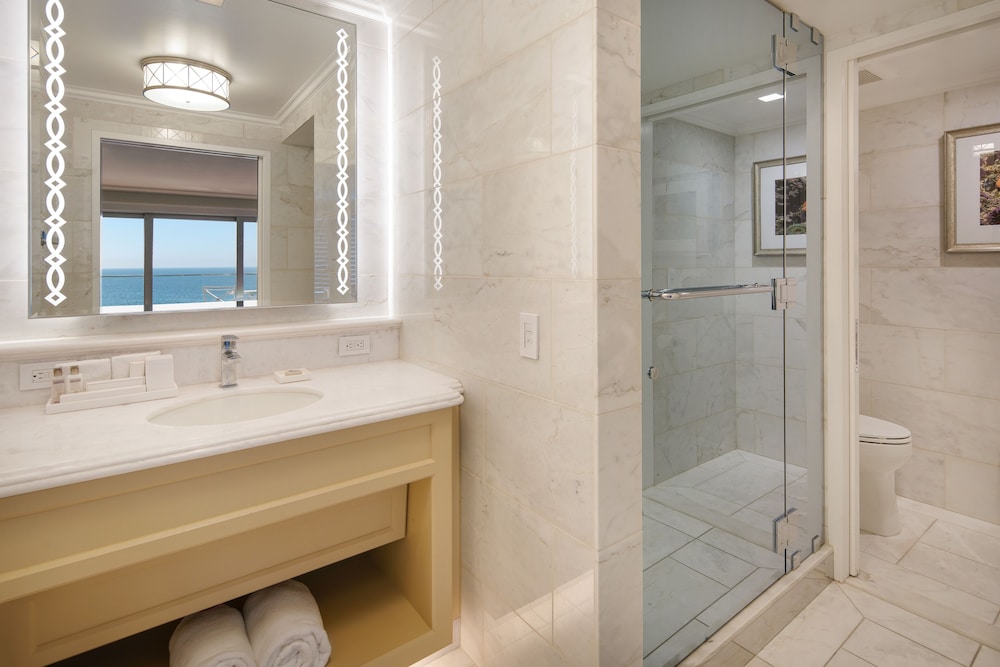 Room, 1 King Bed, Ocean View - Photo 3