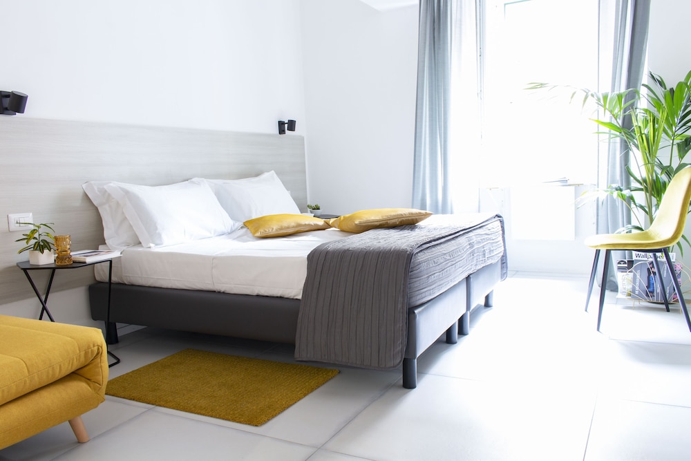 Deluxe Double or Twin Room, Private Bathroom, City View photo 1