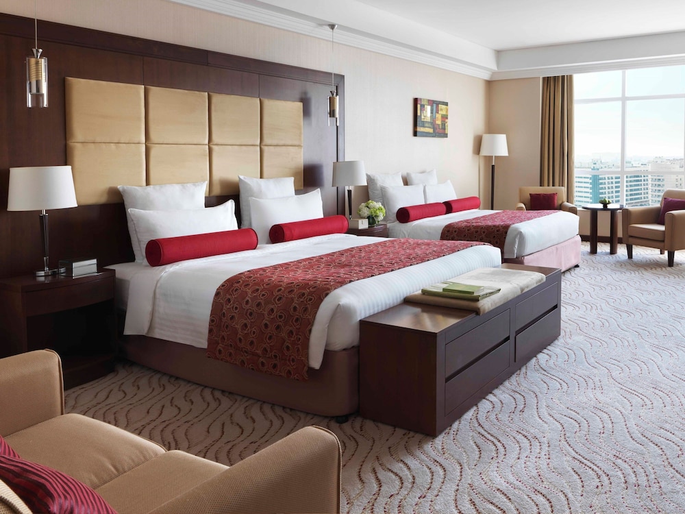 Junior Suite, 2 Double Beds photo 3