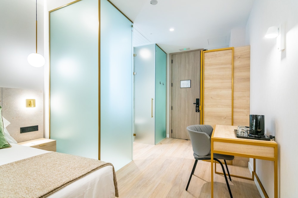 Comfort Double or Twin Room - Photo 12