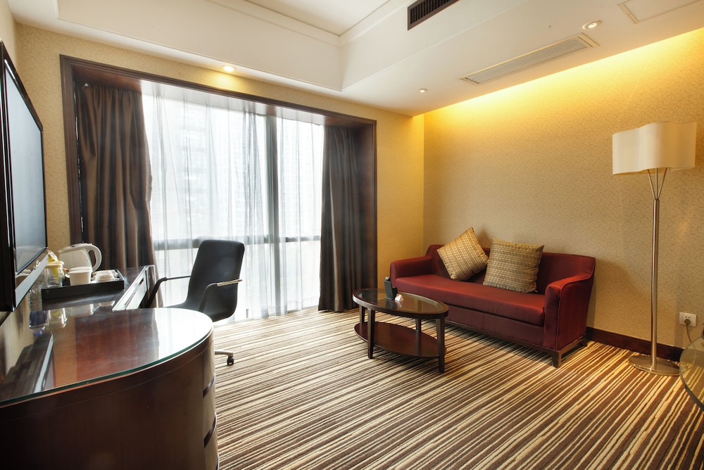 Business Suite - Photo 6