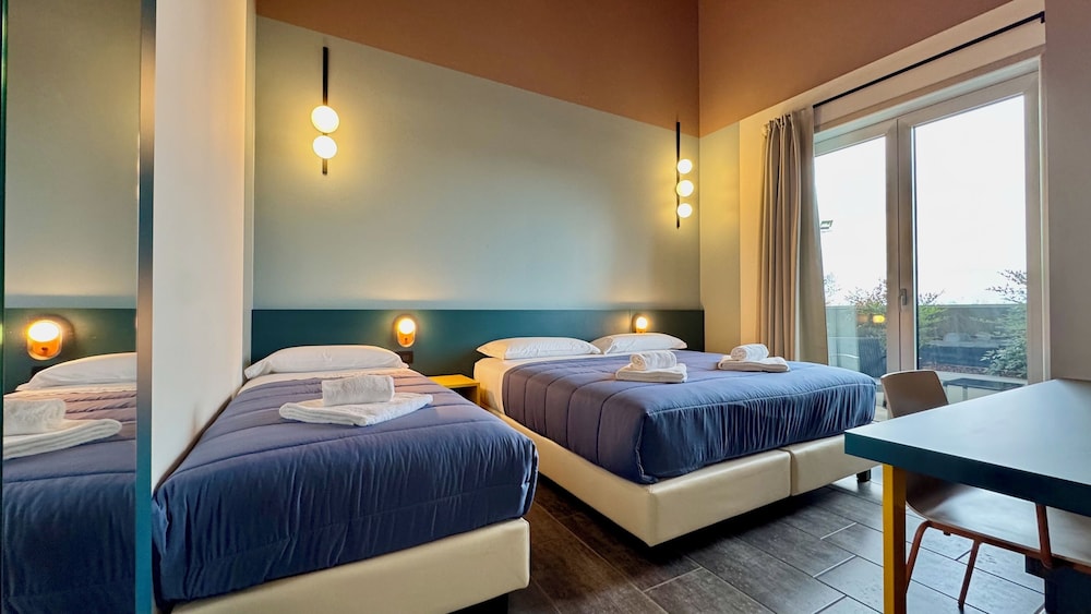 Superior Triple Room, Balcony