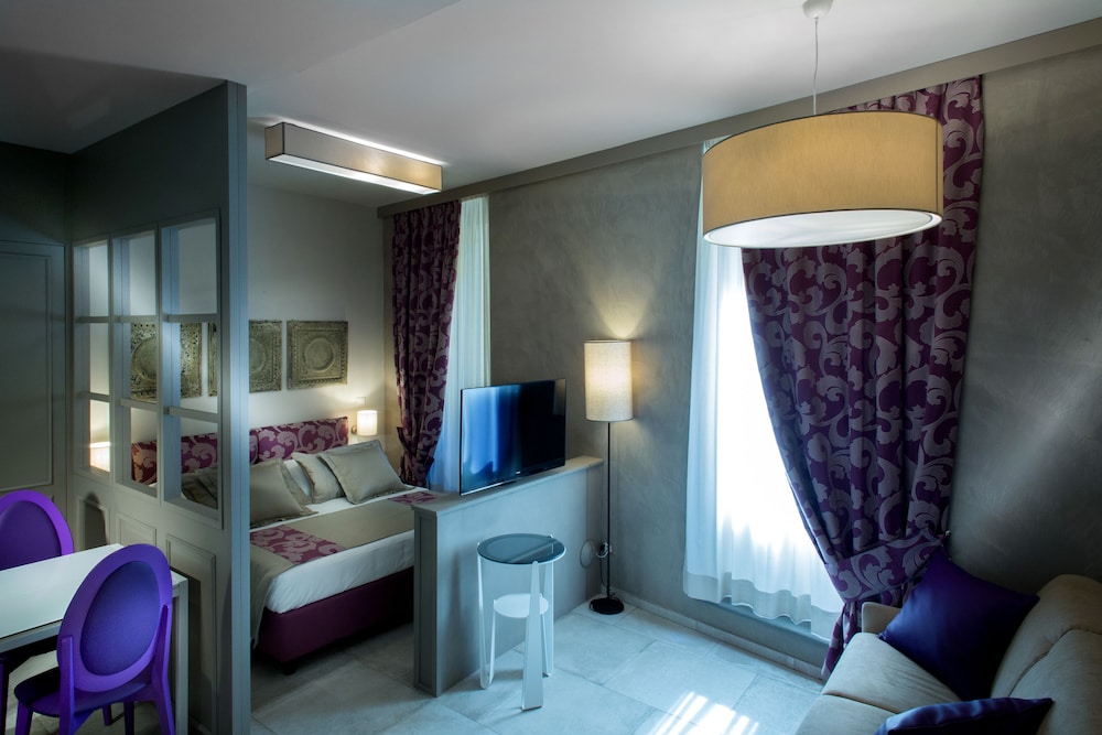 Deluxe Double Room (Matrimonial Bed) photo 1