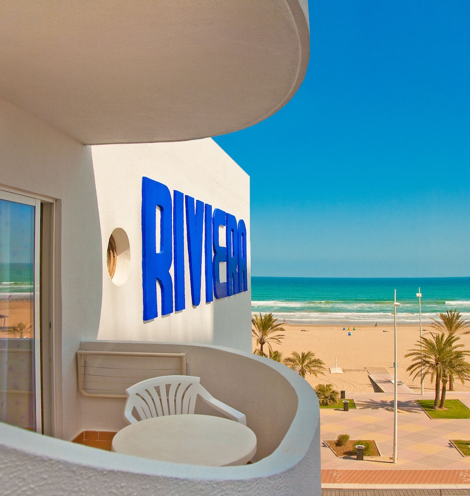 Standard Double Room Single Use, Terrace, Partial Sea View photo 2