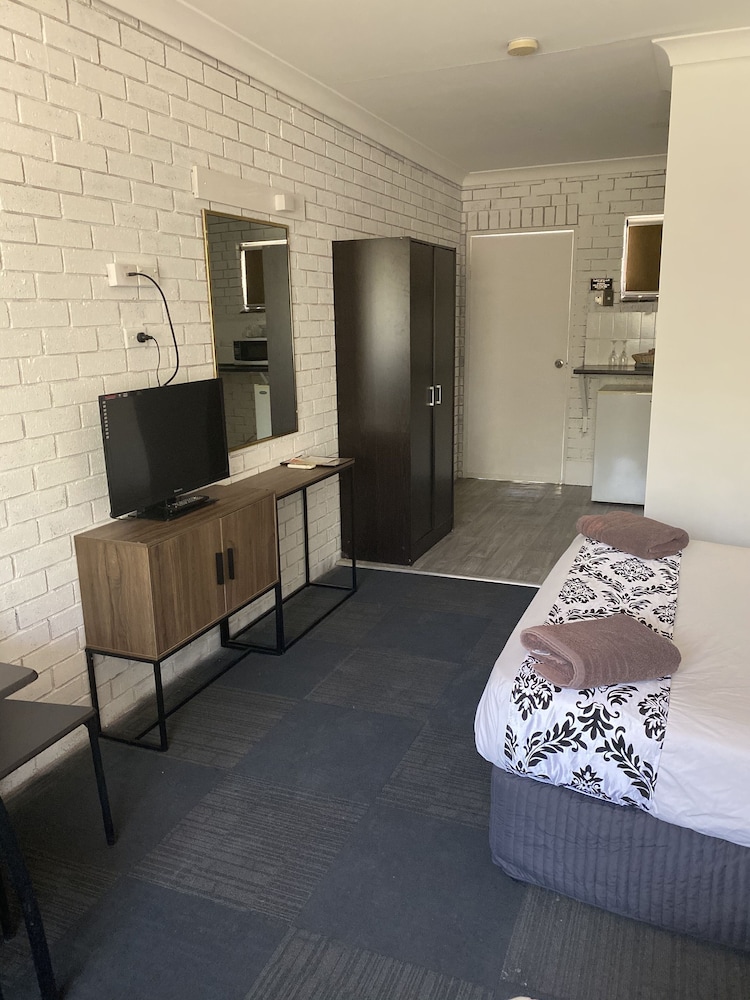 Standard Room photo 3