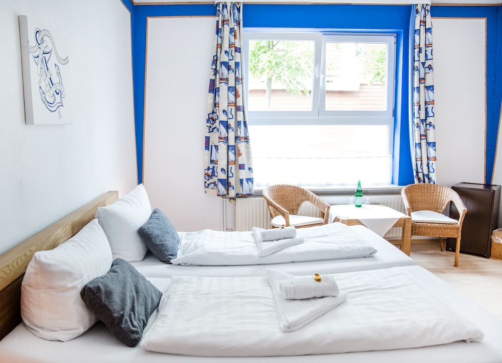 Double Room - Photo 9