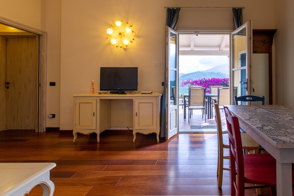 Superior Villa photo 2