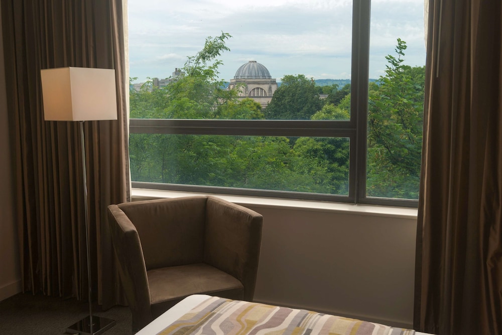 Superior Room, 1 King Bed (Tree Line View) photo 1