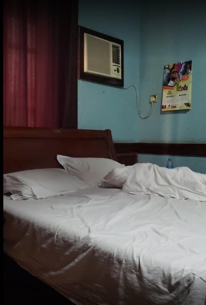 Classic Single Room