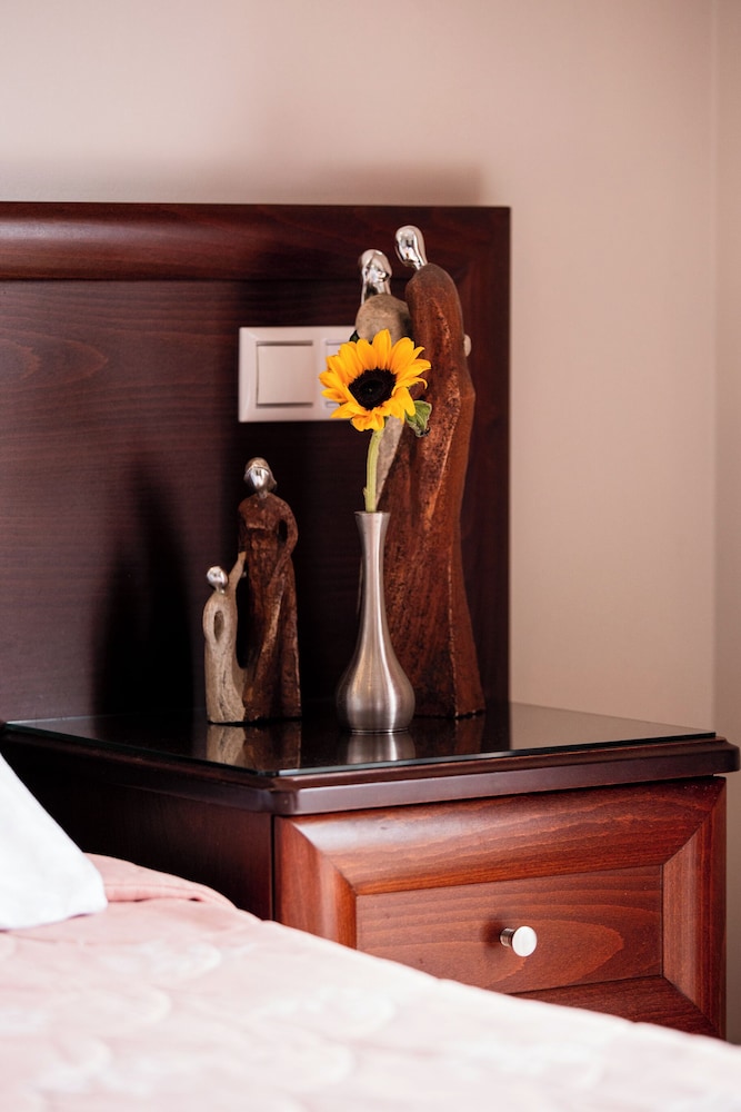 Double Or Twin Room With Side Sea View