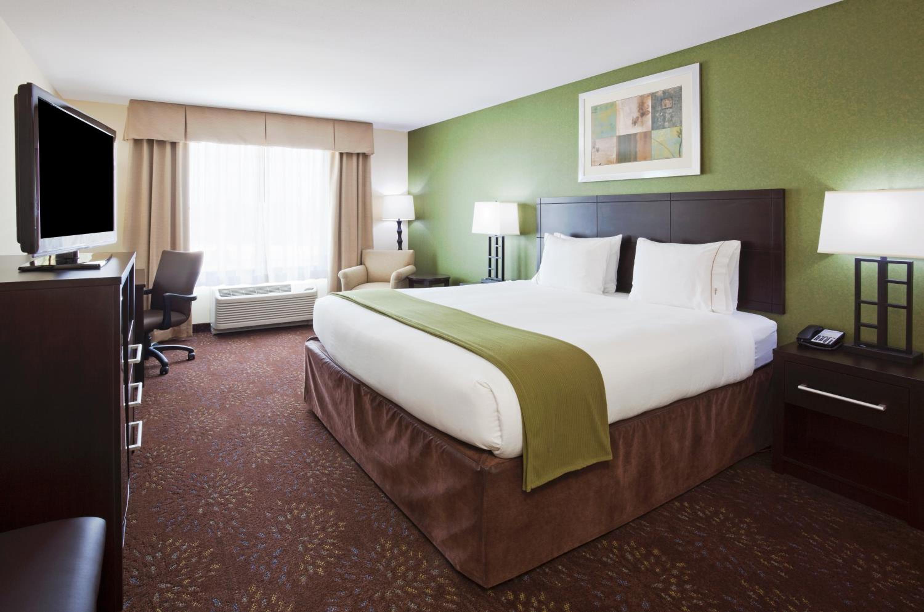 King Suite - Photo 1