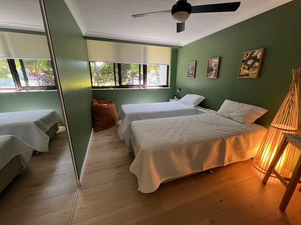Deluxe Apartment, 2 Bedrooms, Garden View, Garden Area photo 3