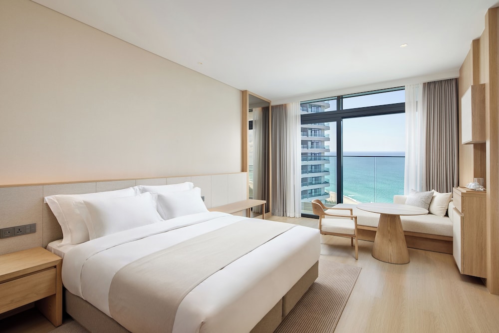 [30Hour Stay & 2 Breakfast] Premier Deluxe Double Ocean (Mon-Thu Check-in, Peak Season Excluded)
