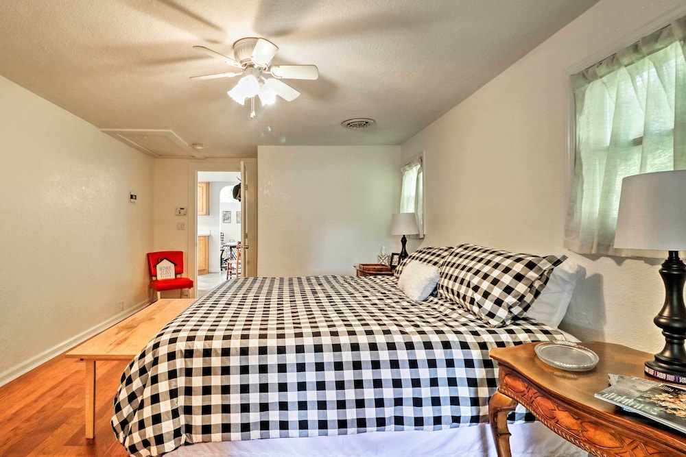 House (2 Bedrooms) photo 2