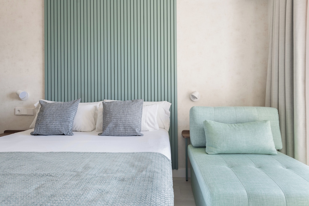 Standard Room, Balcony - Photo 6
