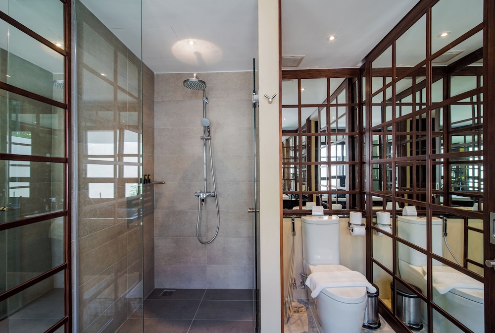 Luxury Bungalow (Pet-friendly) - Photo 4