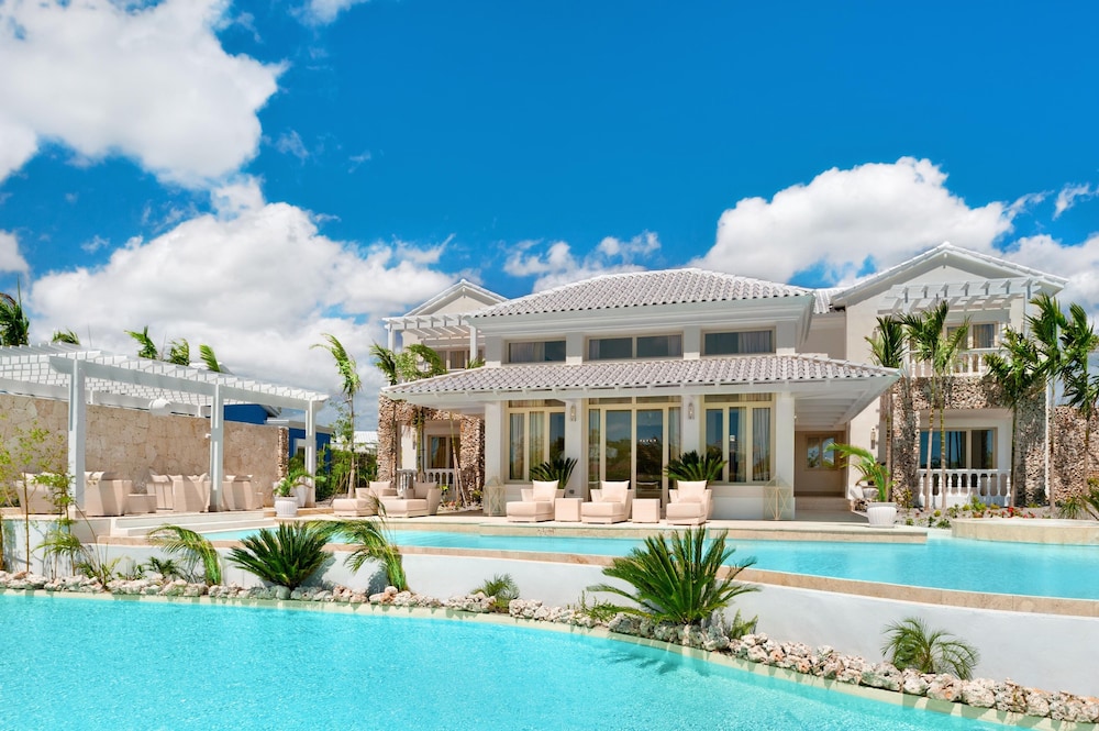 Four Bedroom Imperial Villa