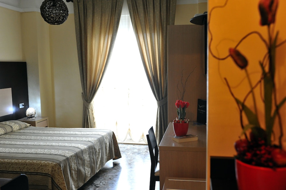 Triple Room - Photo 2
