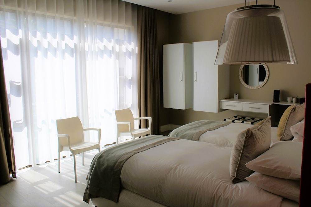 Executive Twin Room, Sea View photo 3