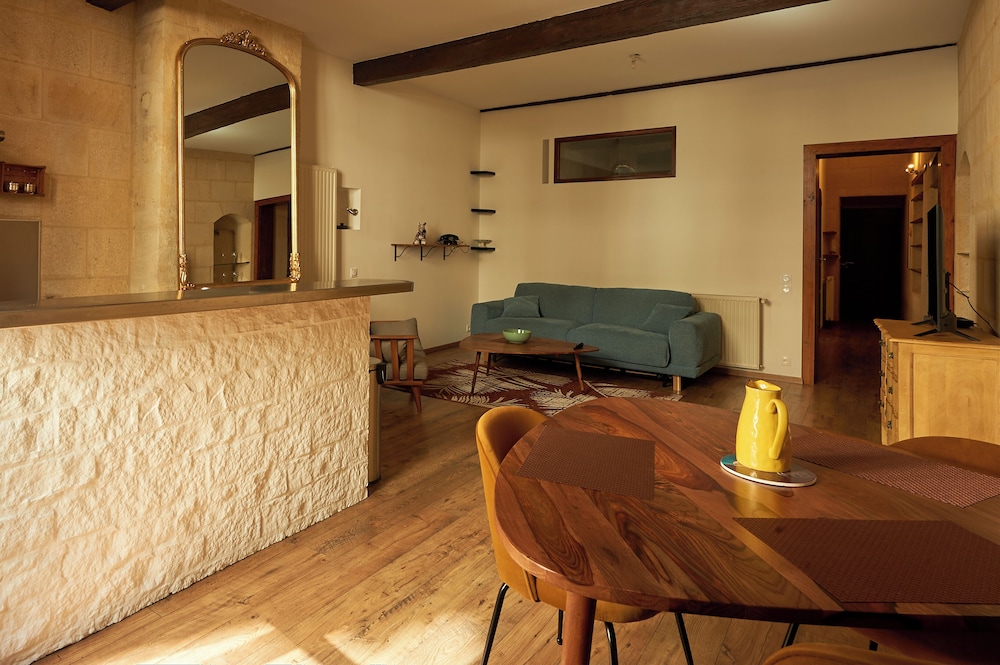 City Apartment photo 3