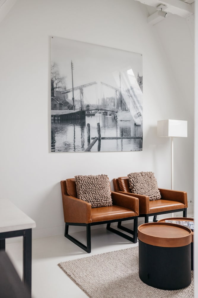 1 Bedroom Apartment photo 3
