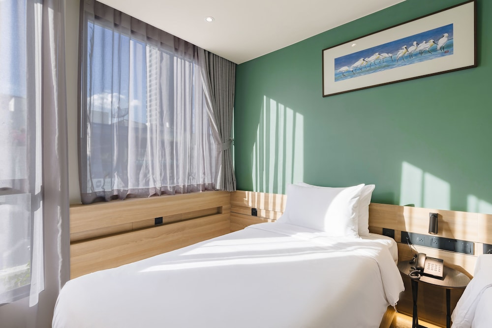 Superior Twin Room, 2 Twin Beds photo 2
