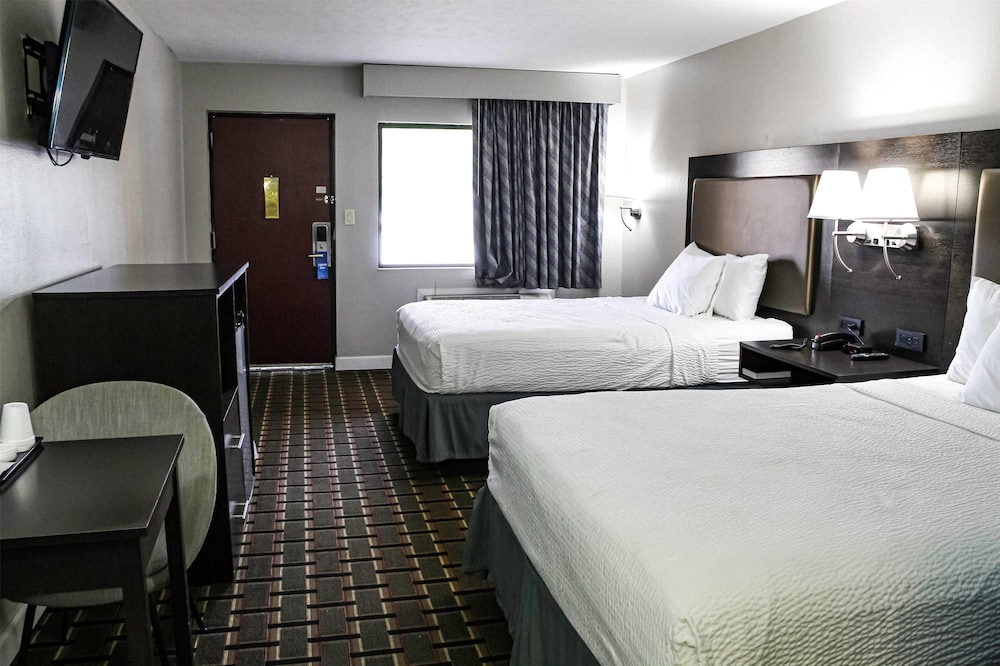Studio Suite, 2 Queen Beds, Non Smoking - Photo 1