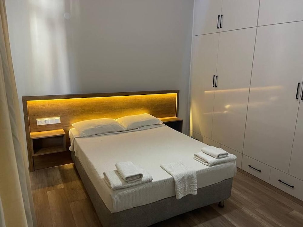 Standard Room, Pool View