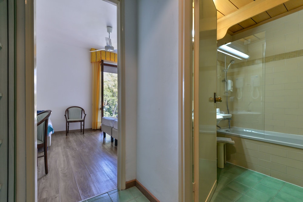 Classic Double Room - Photo 51