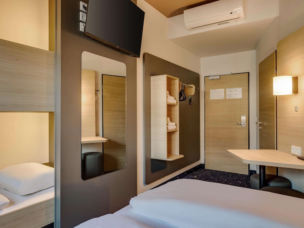 Quadruple Room photo 2