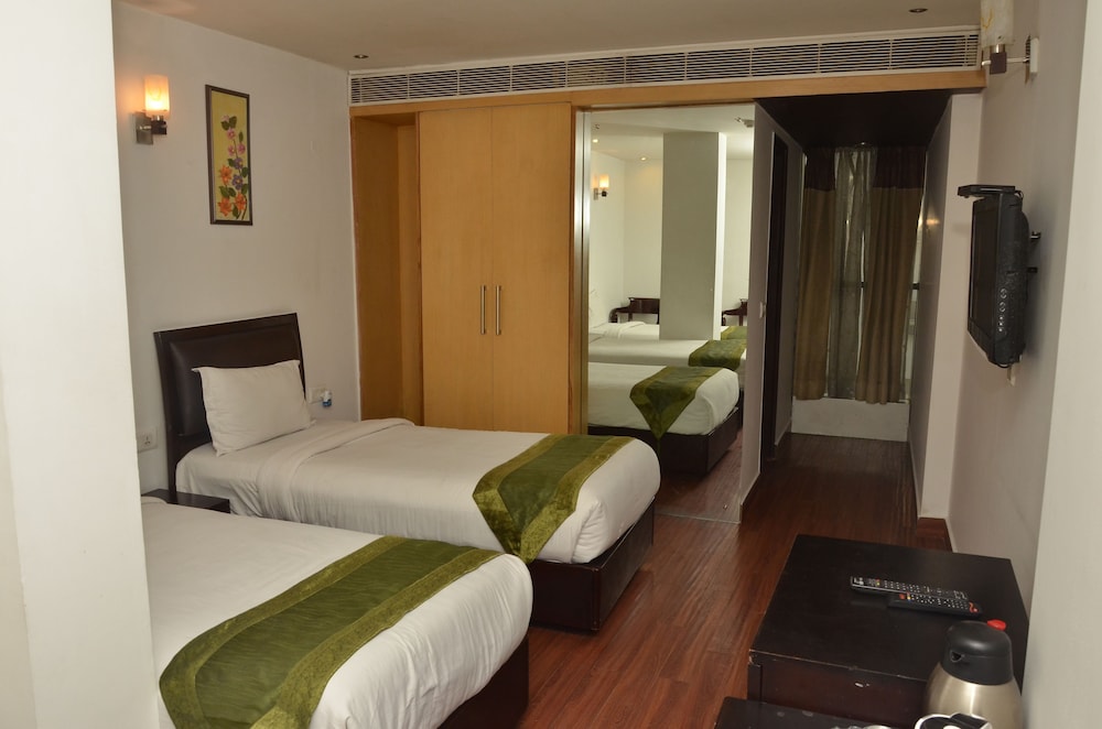 Deluxe Room, 1 Bedroom photo 3