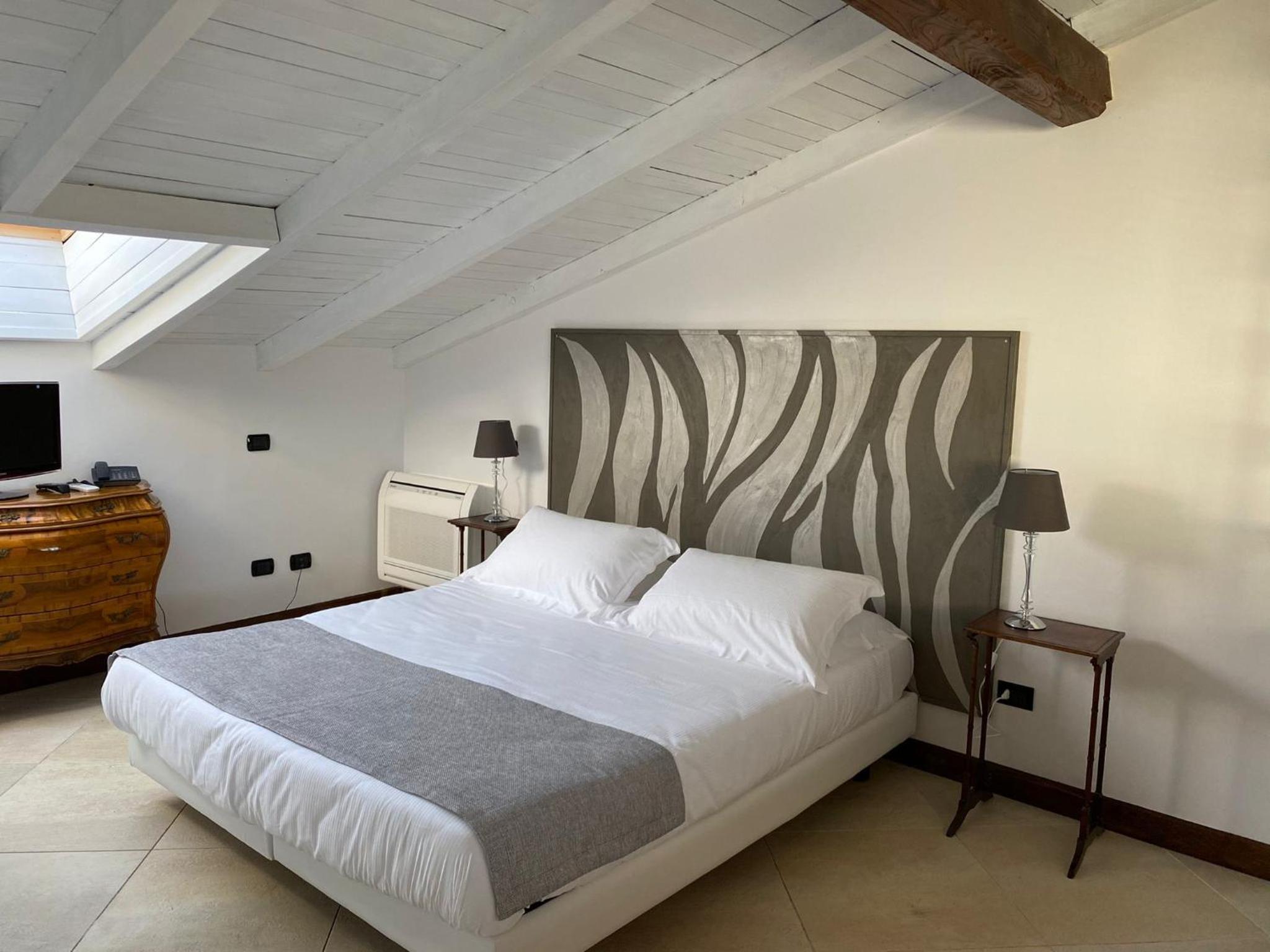 Double Room - Attic - Photo 1