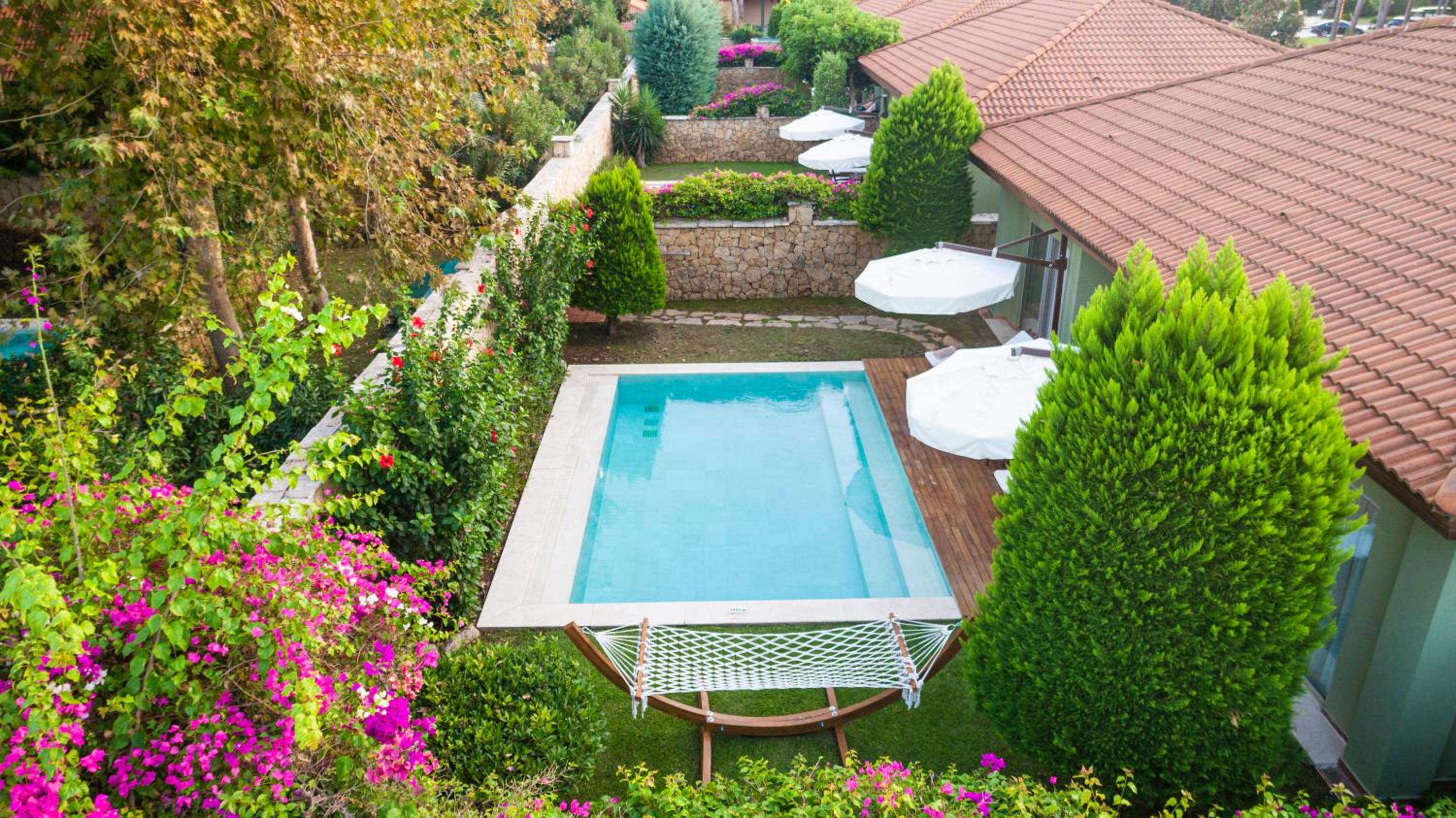 Bali Deluxe Villa with Private Pool (3 Adults + 3 Children) photo 2