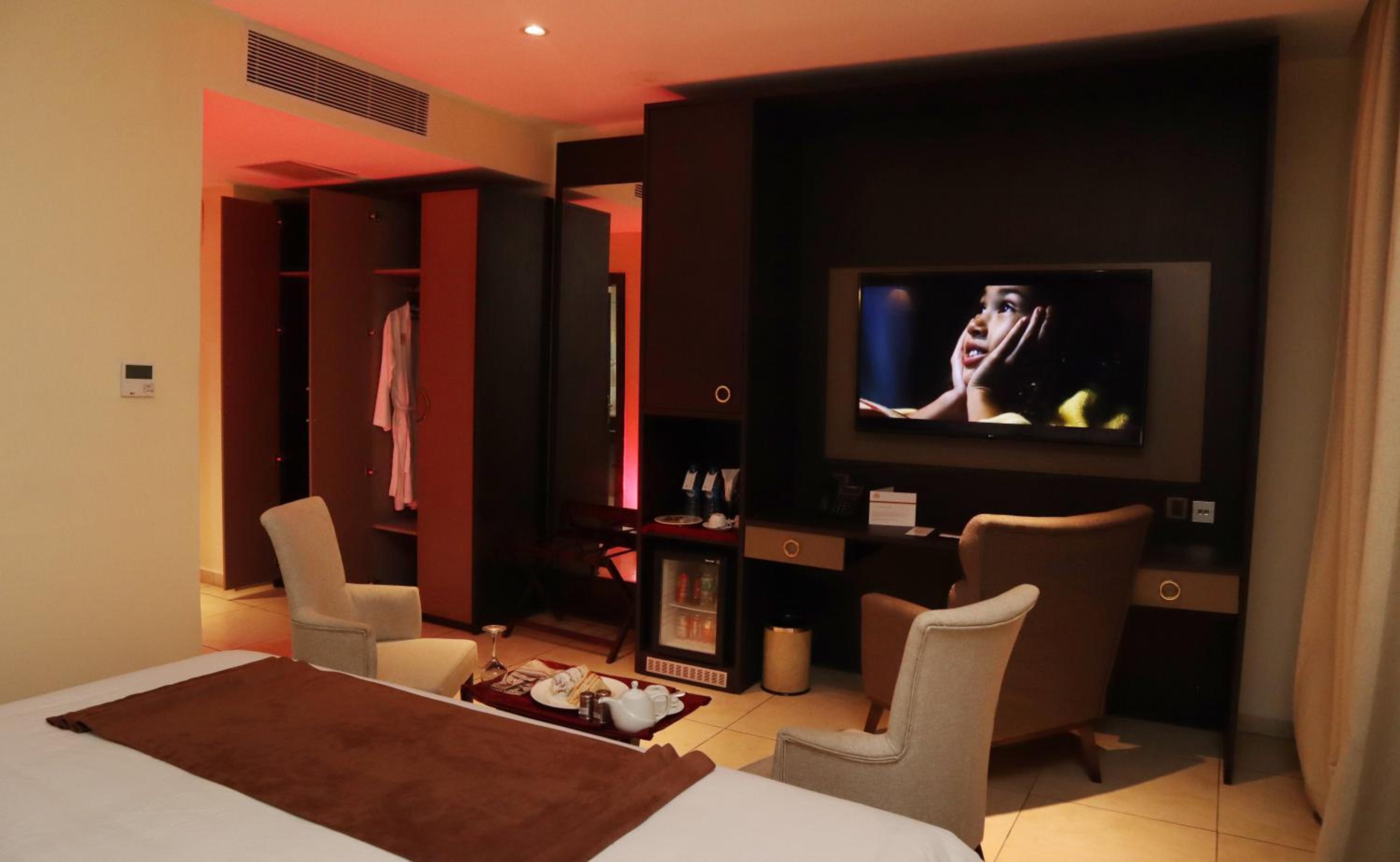 Deluxe Suite