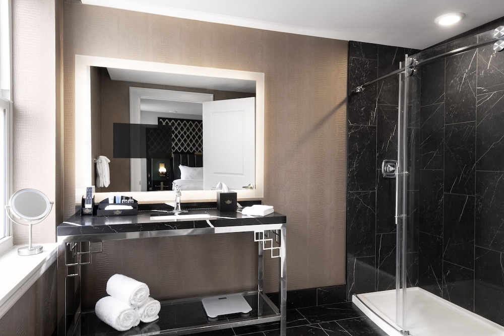 Junior Suite, 1 Bedroom, Balcony - Photo 5
