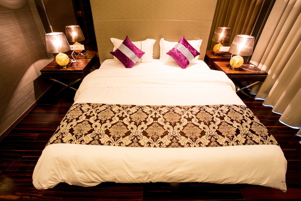 Executive Quadruple Room