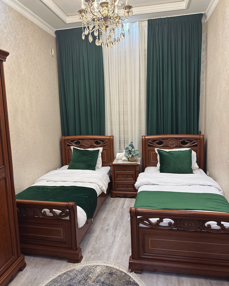 Luxury Apartment, 2 Bedrooms (Lower Floor) photo 3