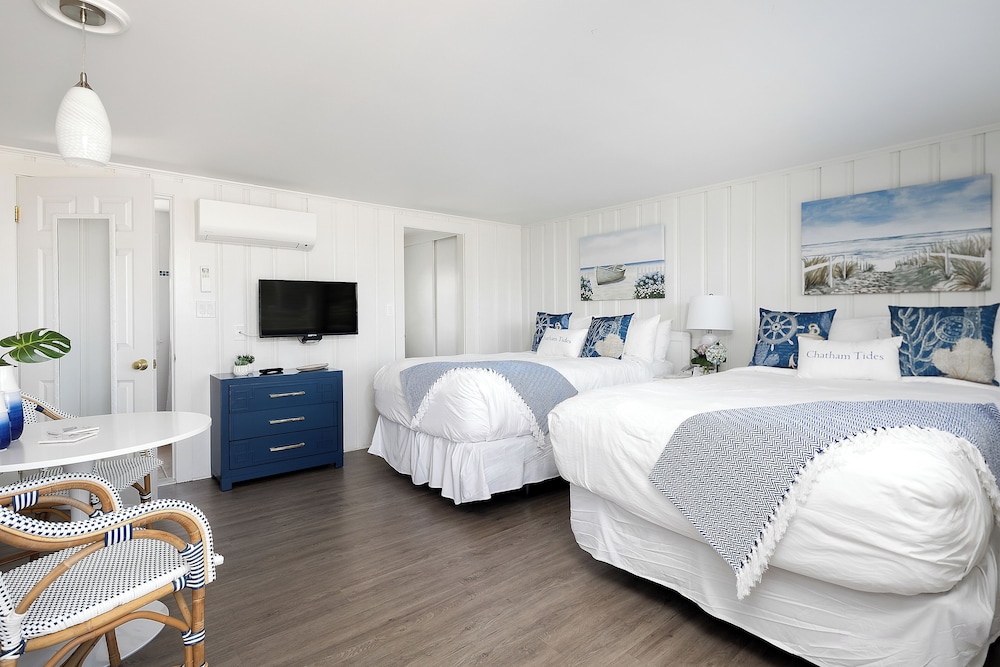 Room, 2 Double Beds, Kitchenette, Ocean View photo 1