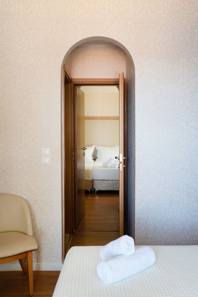 Family Room, Partial Sea View photo 3