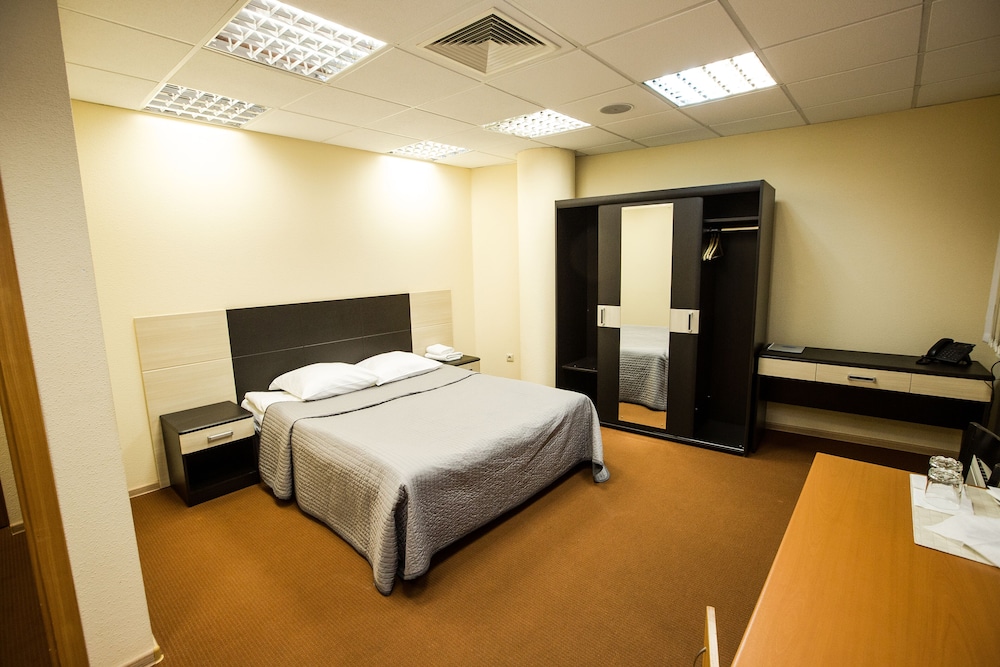 Economy Double Room, 1 Double Bed photo 2