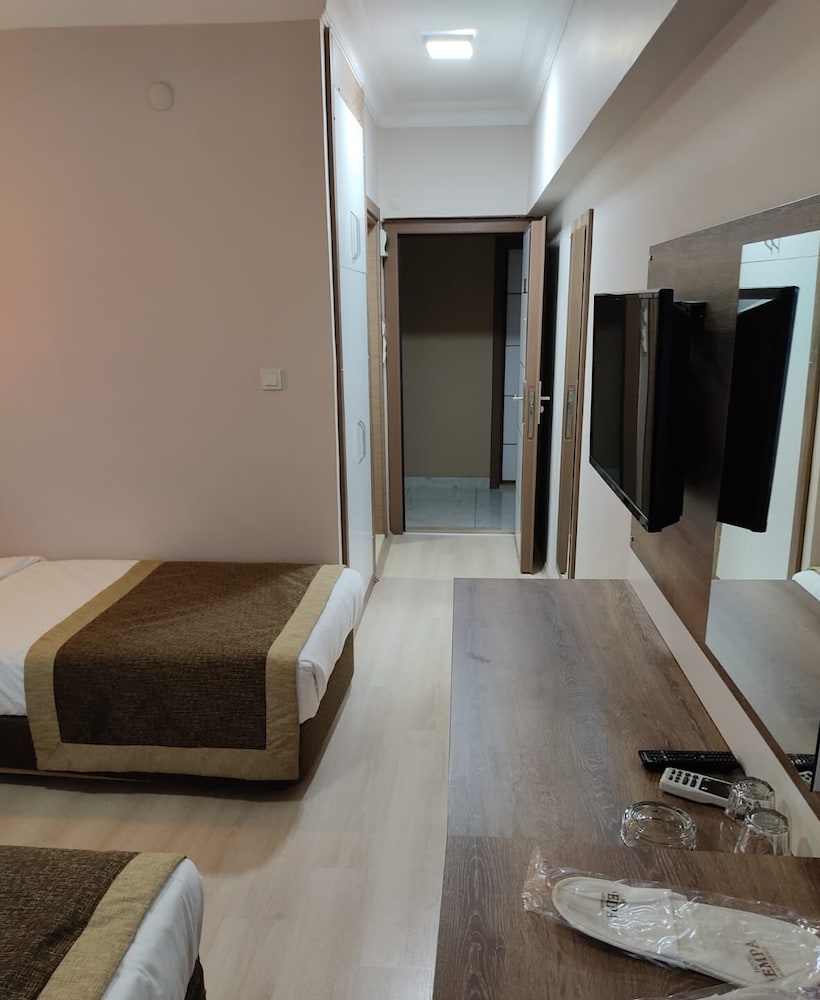 Standard Twin Room, Multiple Beds photo 3