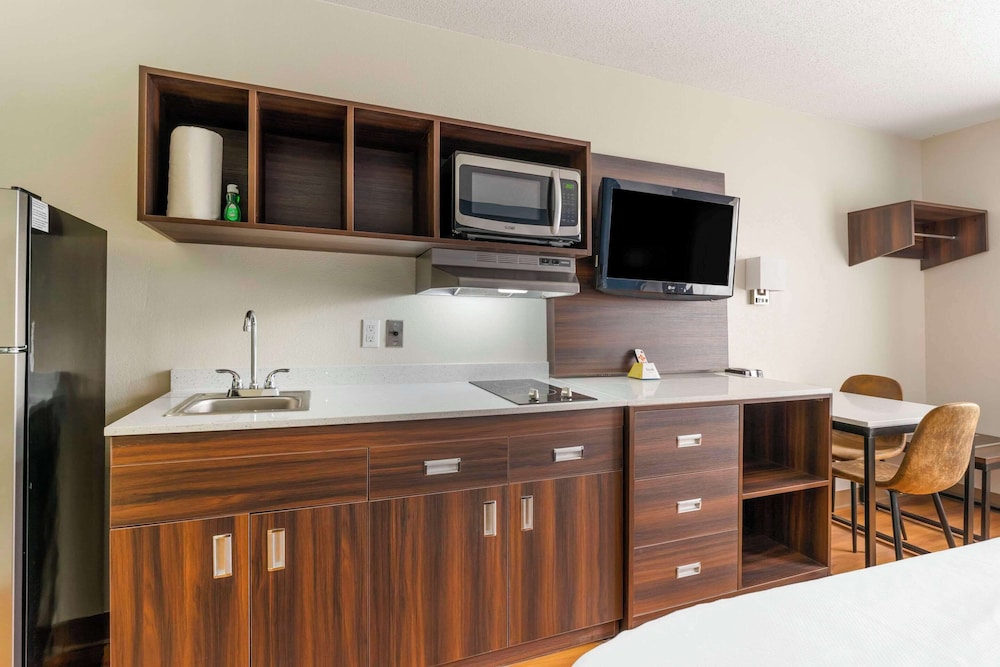 Room, 2 Double Beds, Non Smoking - Photo 8